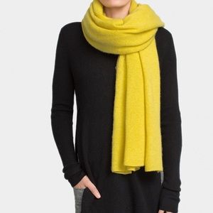 White+Warren Essential Cashmere Travel Wrap